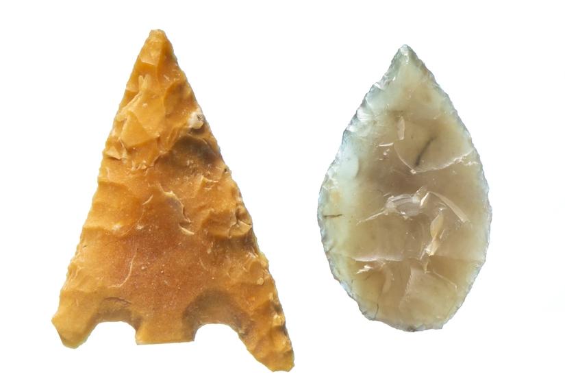Bronze Age and Neolithic arrows from excacvations
