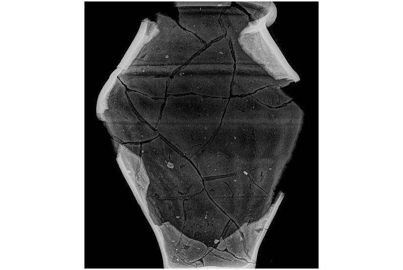 xray of a Rushden fineware beaker