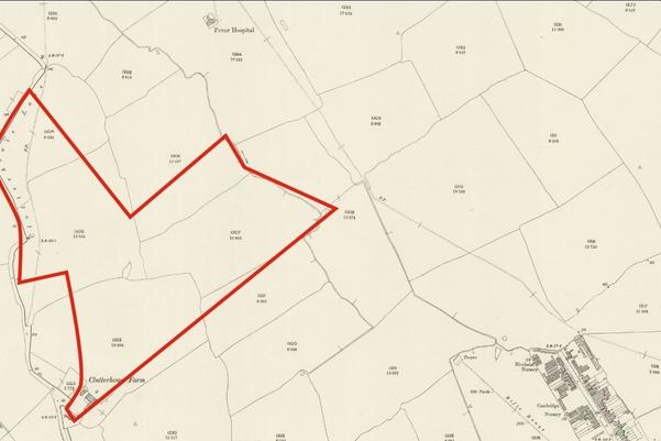 Map showing the Clitterhouse Playing fields in 1912 (current extent outlined in red)