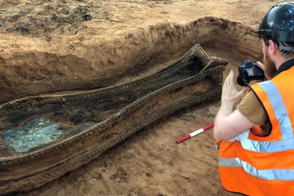 A fish-tail coffin being excavated at Park Street 