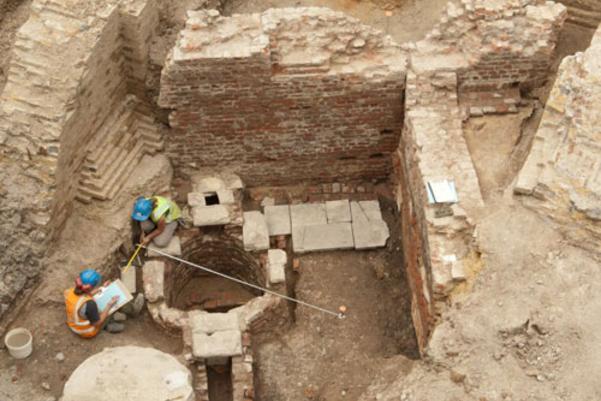 Archaeologists excavating at Holborn