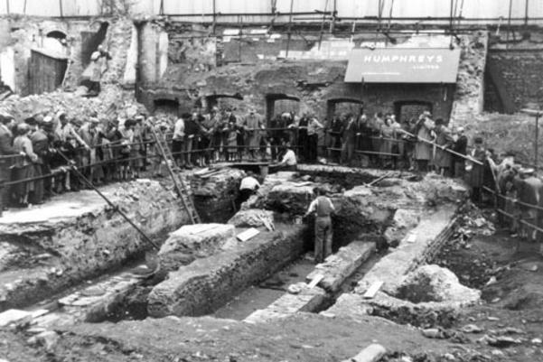 Historic photograph of the temple's discovery in the 1950s